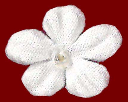 SATIN FLOWERS - P IVORY